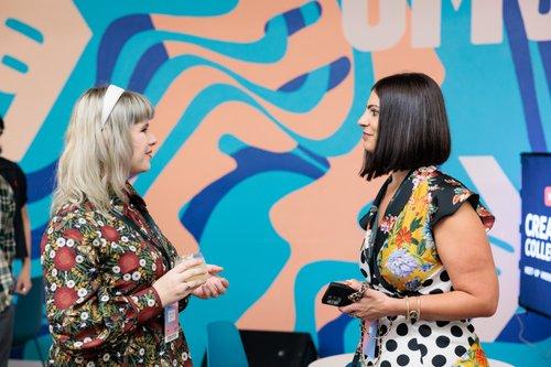 mobile - carousel-hero-element image-3